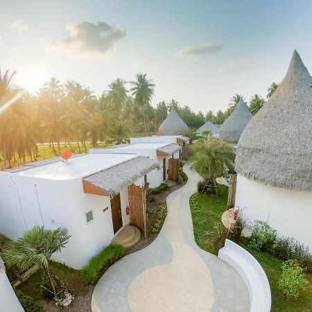 Resto Sea Resort - Baan Krut Prachuap Khiri Khan Extérieur photo